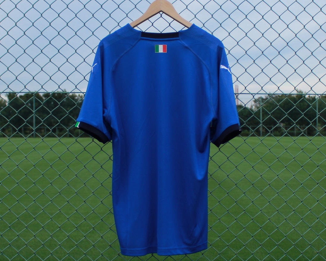 イタリアが2018W杯で着用するHOMEユニフォーム